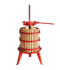 tl_files/catalogo/immagini_vitis_vinifera/torchio_cura_del_vino.jpg